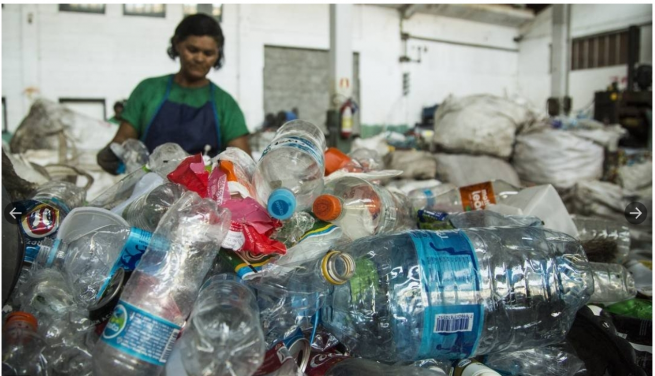 Consumo de garrafas plásticas triplicam no Rio de Janeiro
